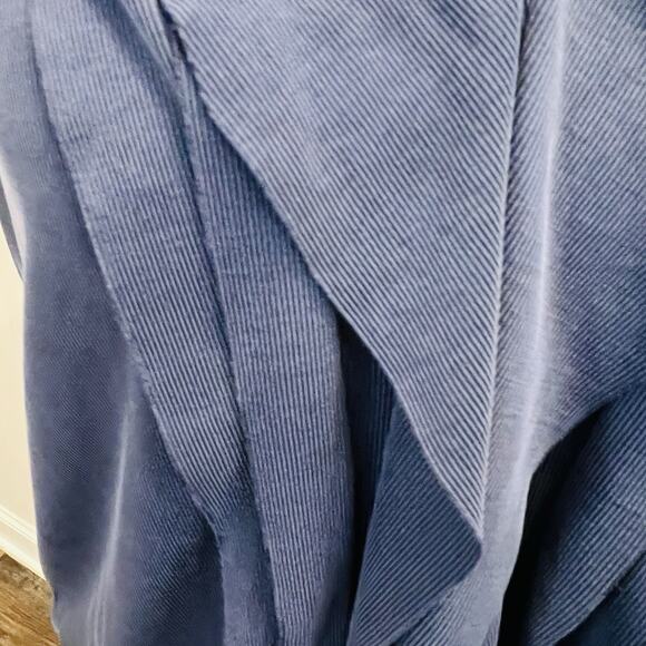 BCBG MAX AZRIA BLUE V NECK SLEEVELESS RUFFLE DRAPE SIZE S Navy (A0131) - Picture 3 of 7